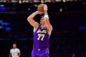 賽季至今上半場20+場次排行：東契奇5次居首 布朗馬克西哈登CJ第2